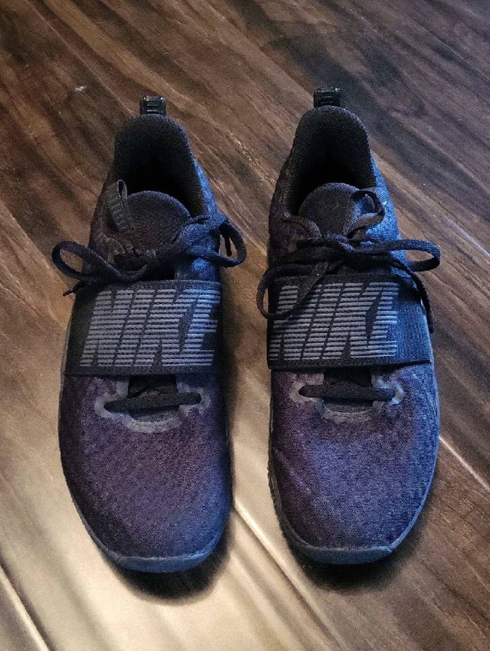 Nike Navy/Black Women's Athletic Lace-Up Sneakers - Picture 2 of 7